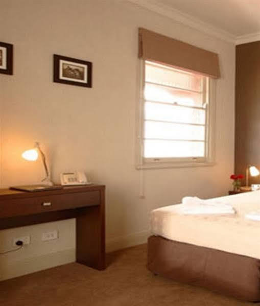Royal Hotel Ґімпі Екстер'єр фото